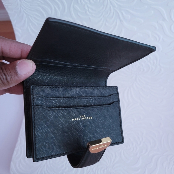 Marc Jacobs Black Wallet - Picture 10 of 12